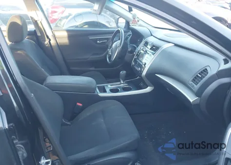 2015 Nissan Altima 2.5 Sv z USA, uszkodzony, nr VIN 1N4AL3AP2FC215594